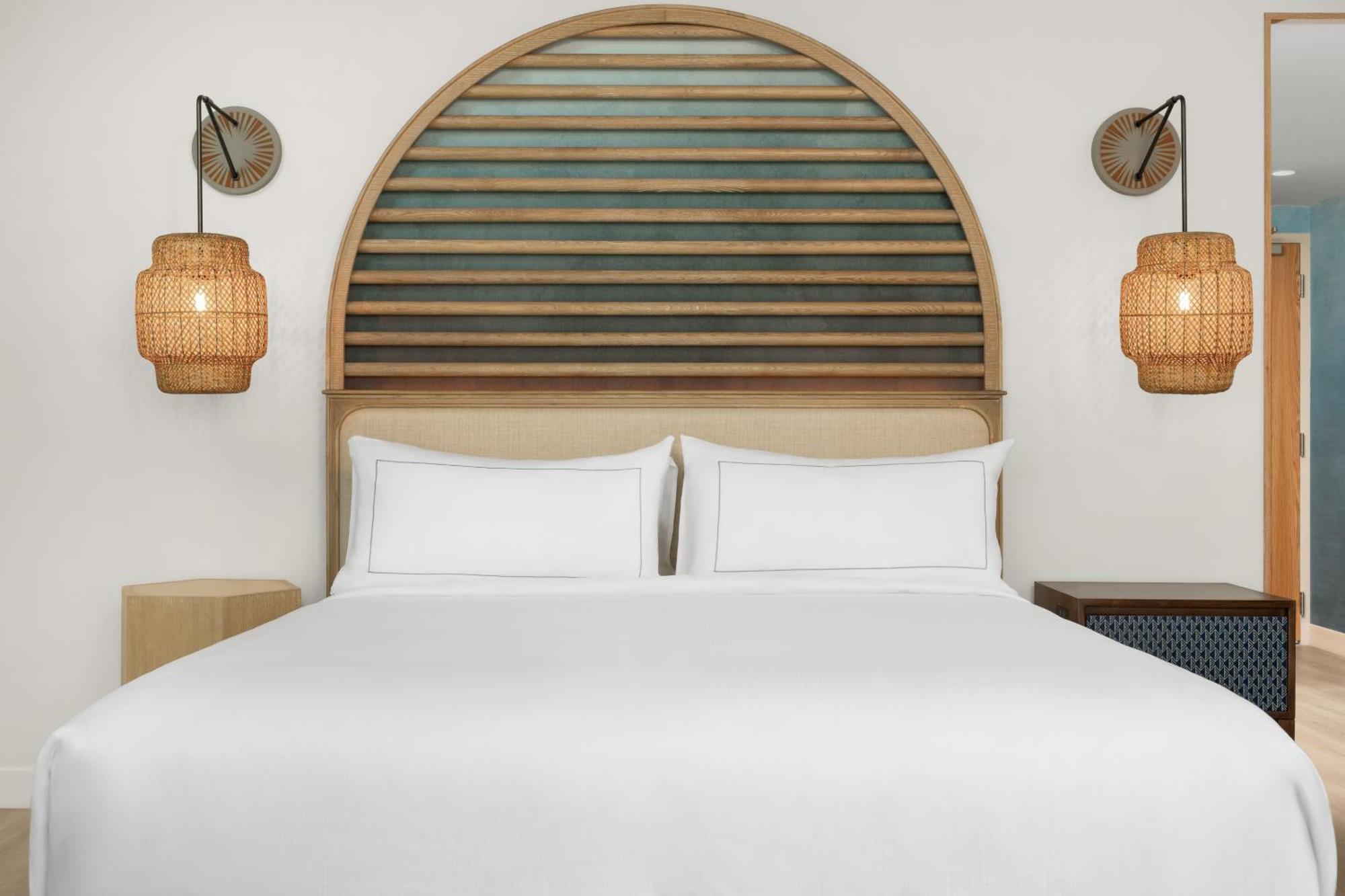 The Hiatus Clearwater Beach, Curio Collection By Hilton Экстерьер фото