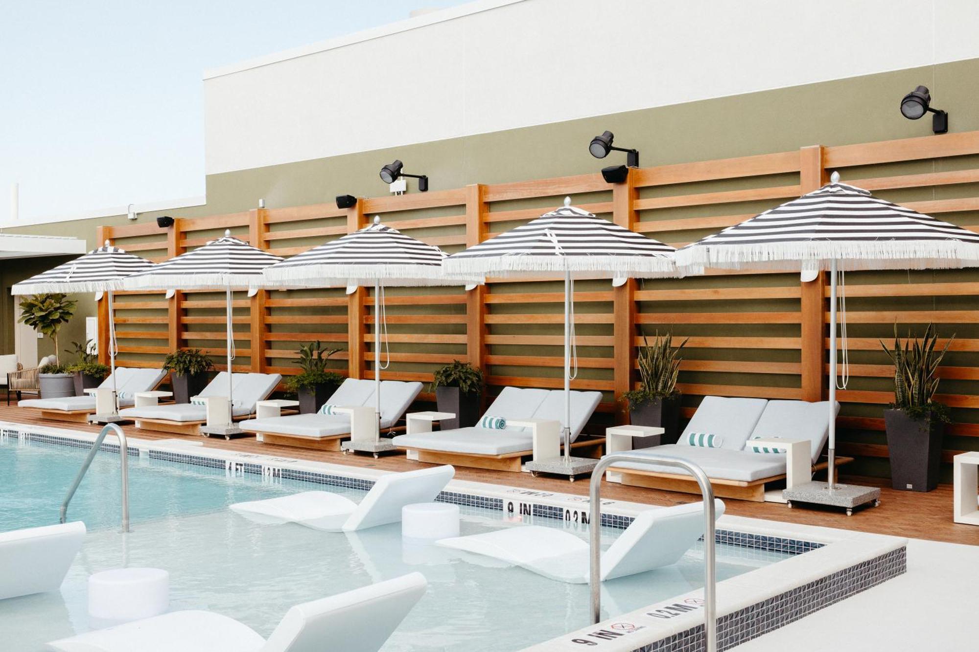 The Hiatus Clearwater Beach, Curio Collection By Hilton Экстерьер фото